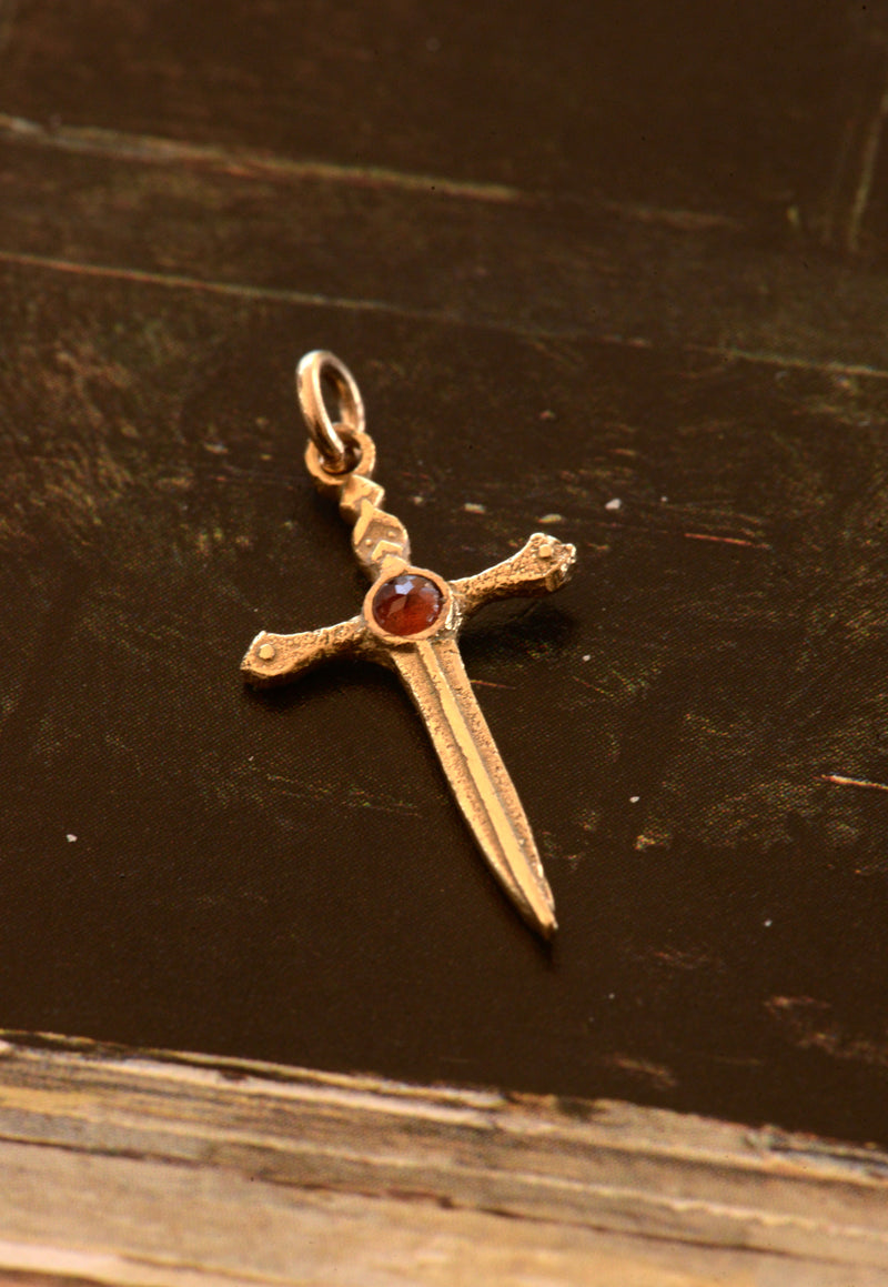 The Immortal one pendant